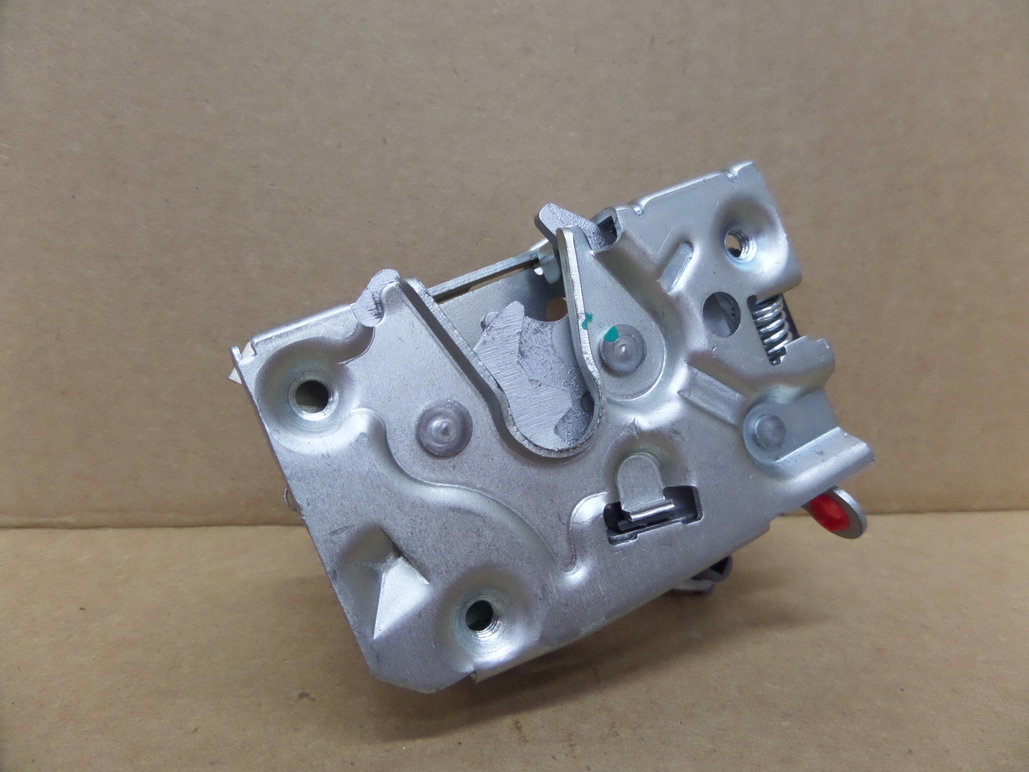 Door Latch A18-60091-000